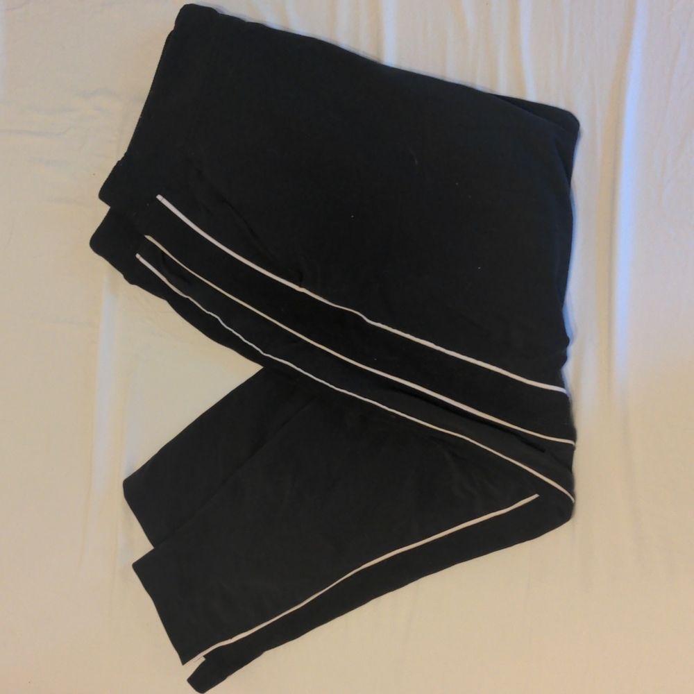 Athleta Black Ankle Pant with White Accents